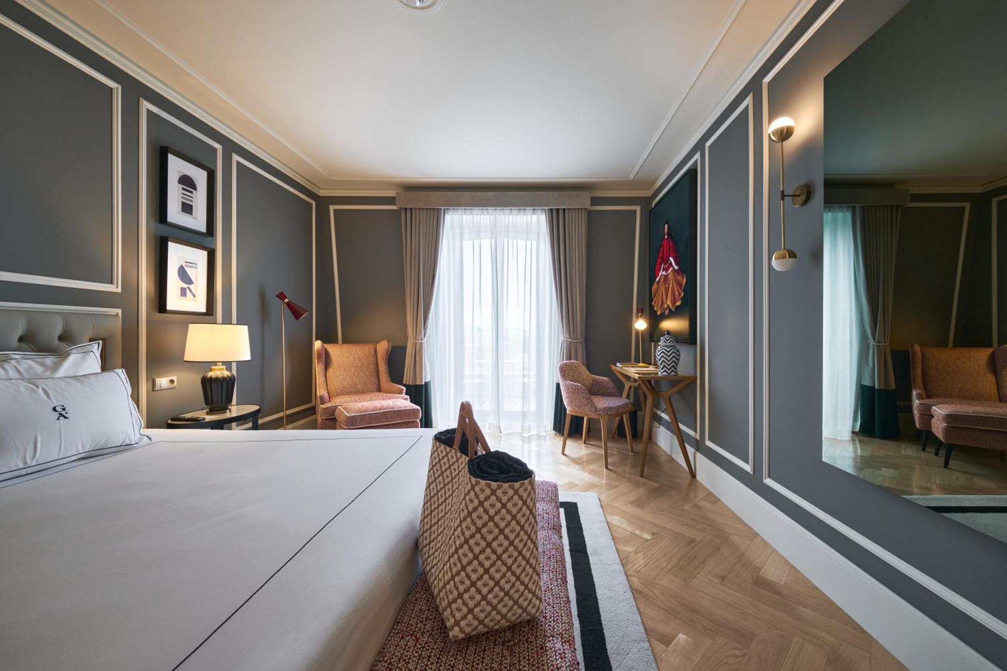 Ga Palace Hotel & Spa, A Xixth-Century Villa Porto Exterior photo Deluxe Room